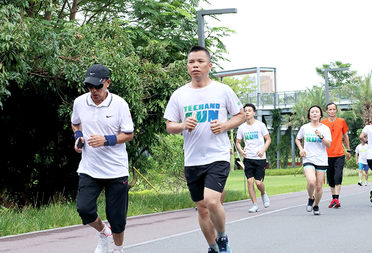 慶祝集團公司成立17周年健康跑