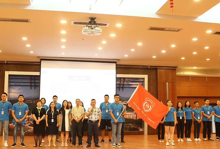 鐵漢建設(shè)鐵漢新軍崗前培訓